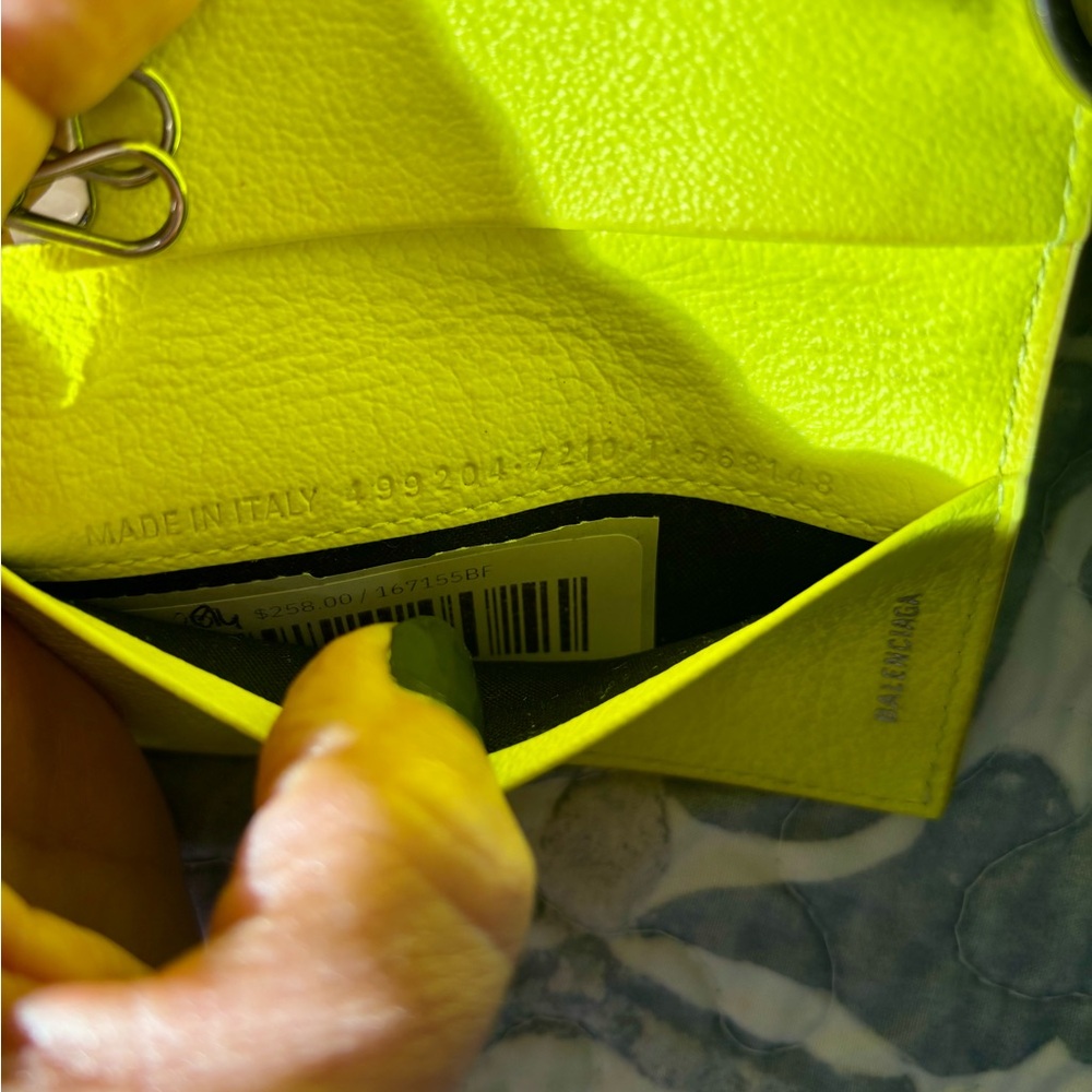 BALENCIAGA MINI KEY/ WALLET in Calfskin GUC - Picture 4 of 12